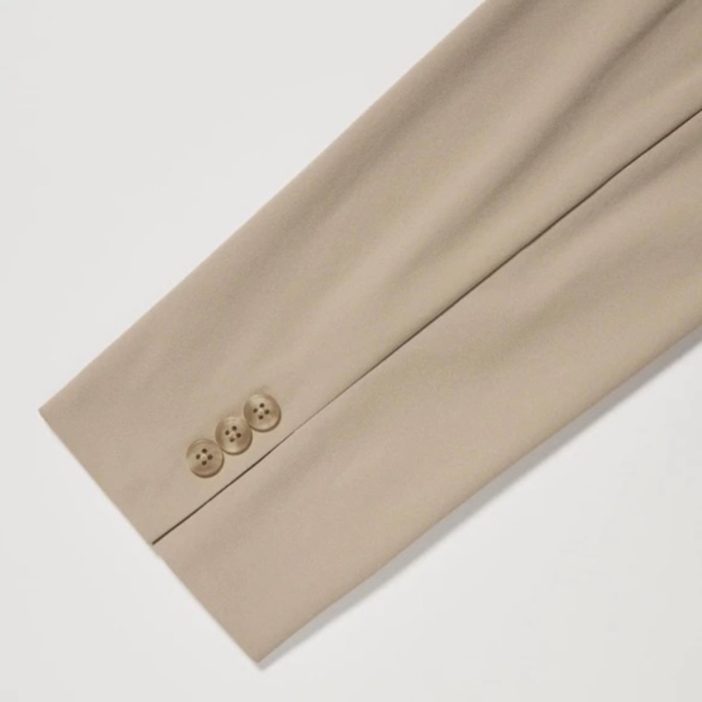 Uniqlo Air sense Jacket - Picture 4 of 10